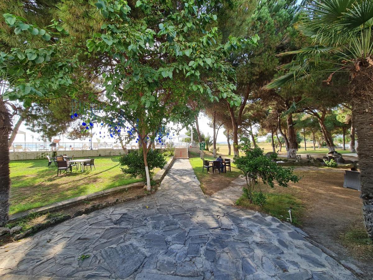 Sporkoey Hotel & Beach Club Darica  Exterior photo