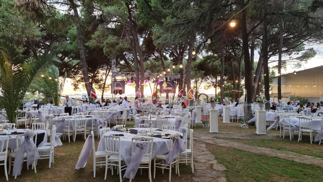 Sporkoey Hotel & Beach Club Darica  Exterior photo